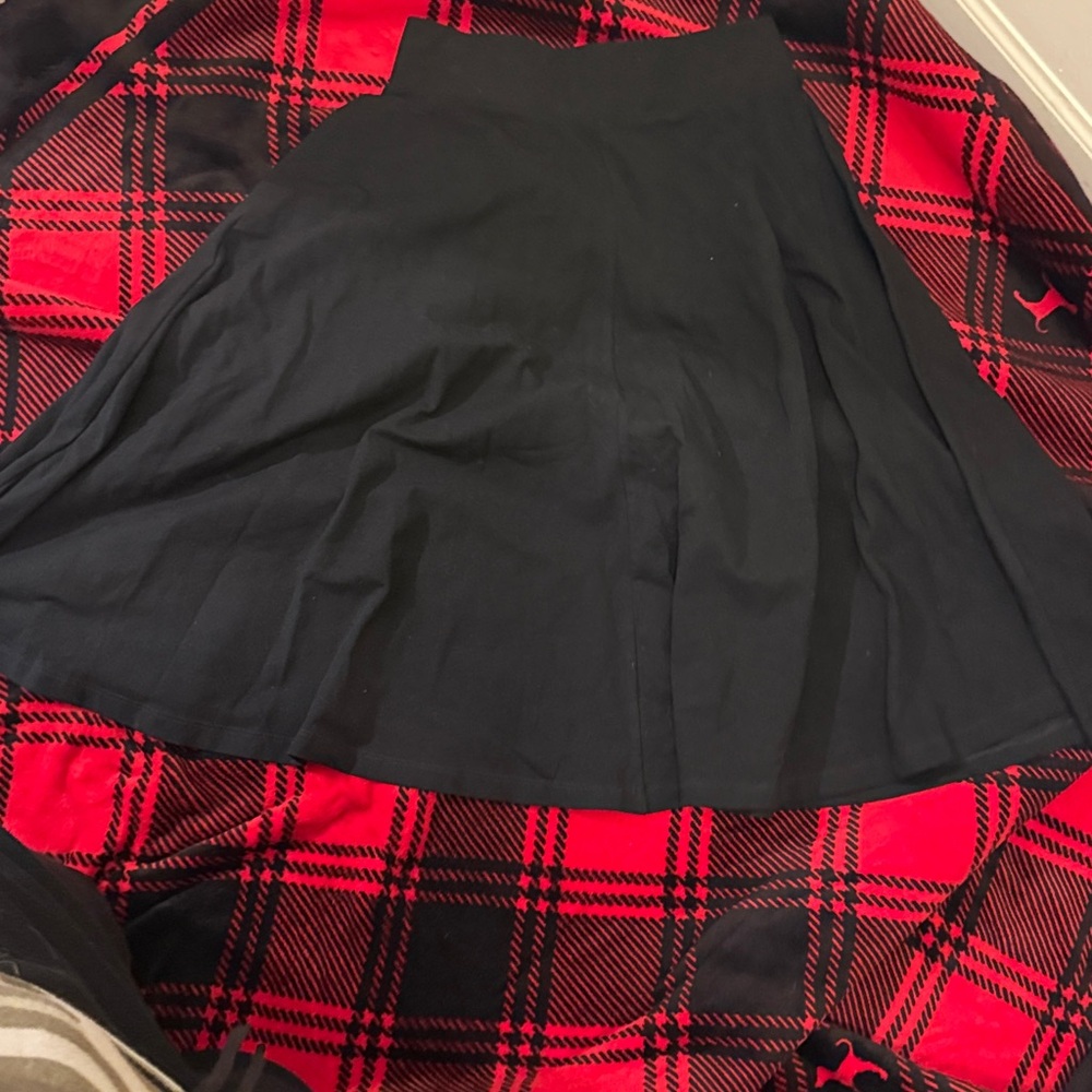 Topshop Classic Black A-Line Skirt - Picture 2 of 2